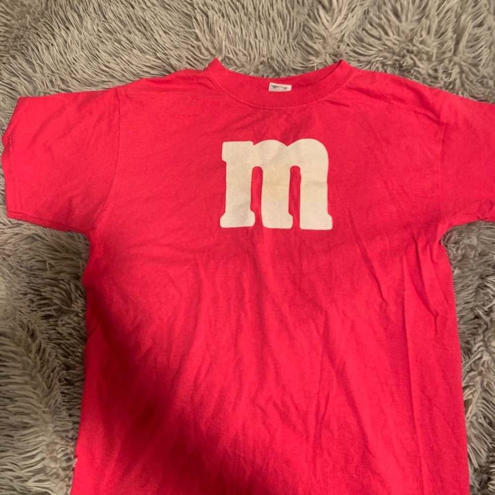 pink m&m graphic tee